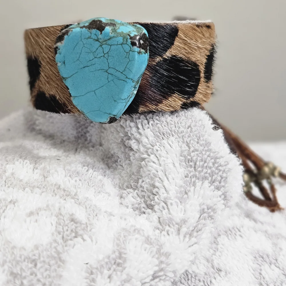 SANDRA LING.Genuine hair on hide Leopard Print Bracelet with Turquoise Stone. - Picture 2 of 2